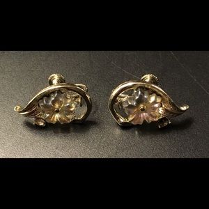 Vintage Eye Shape Gold tone earrings